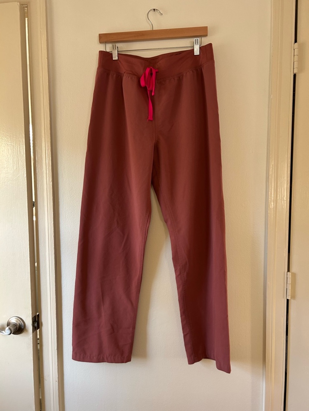 Figs Women Pink Mauve Livingston Straight Leg   Pants